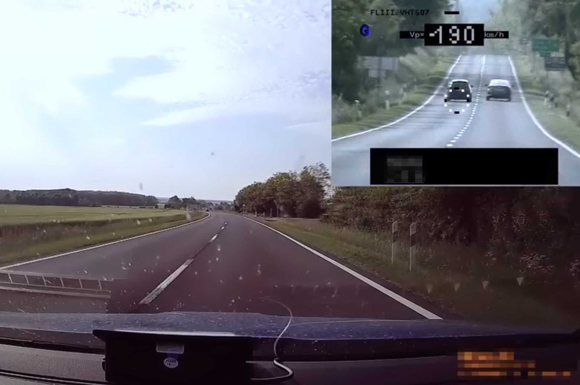 Megelőzte a endőrautót