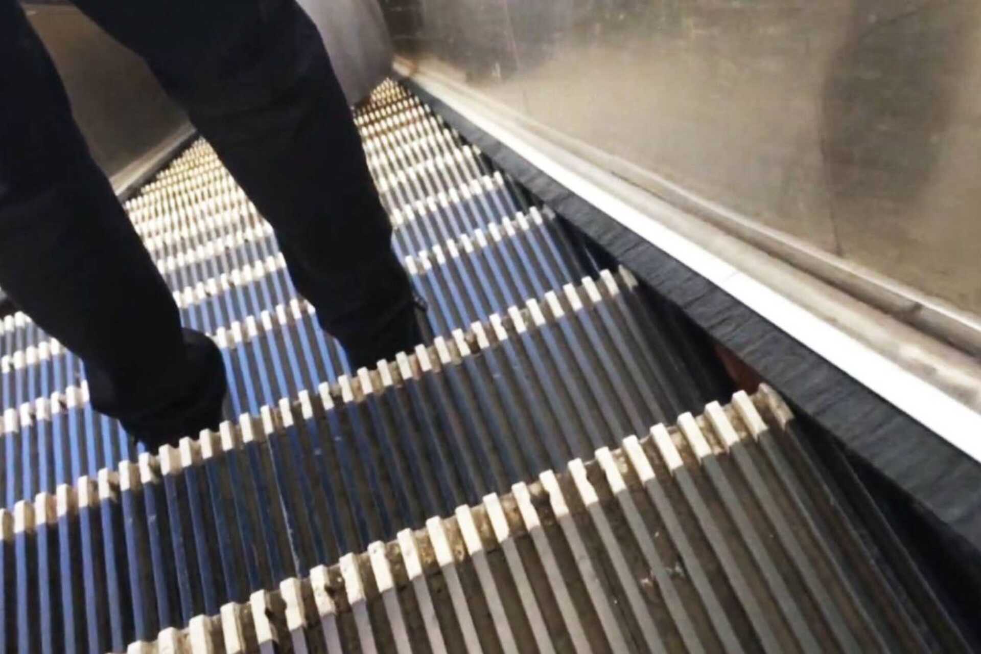 mozgólépcső